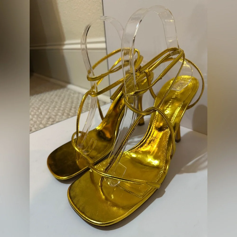 Bottega Veneta Women's Metallic Sandals Sz 38.5 Great Condition - Picture 2 of 7